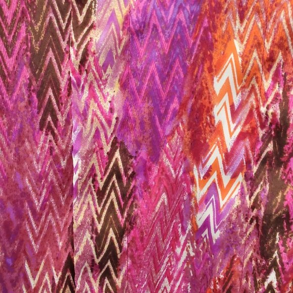 Laura Petites Vibrant Print Sleeveless Blouse - Picture 6 of 9